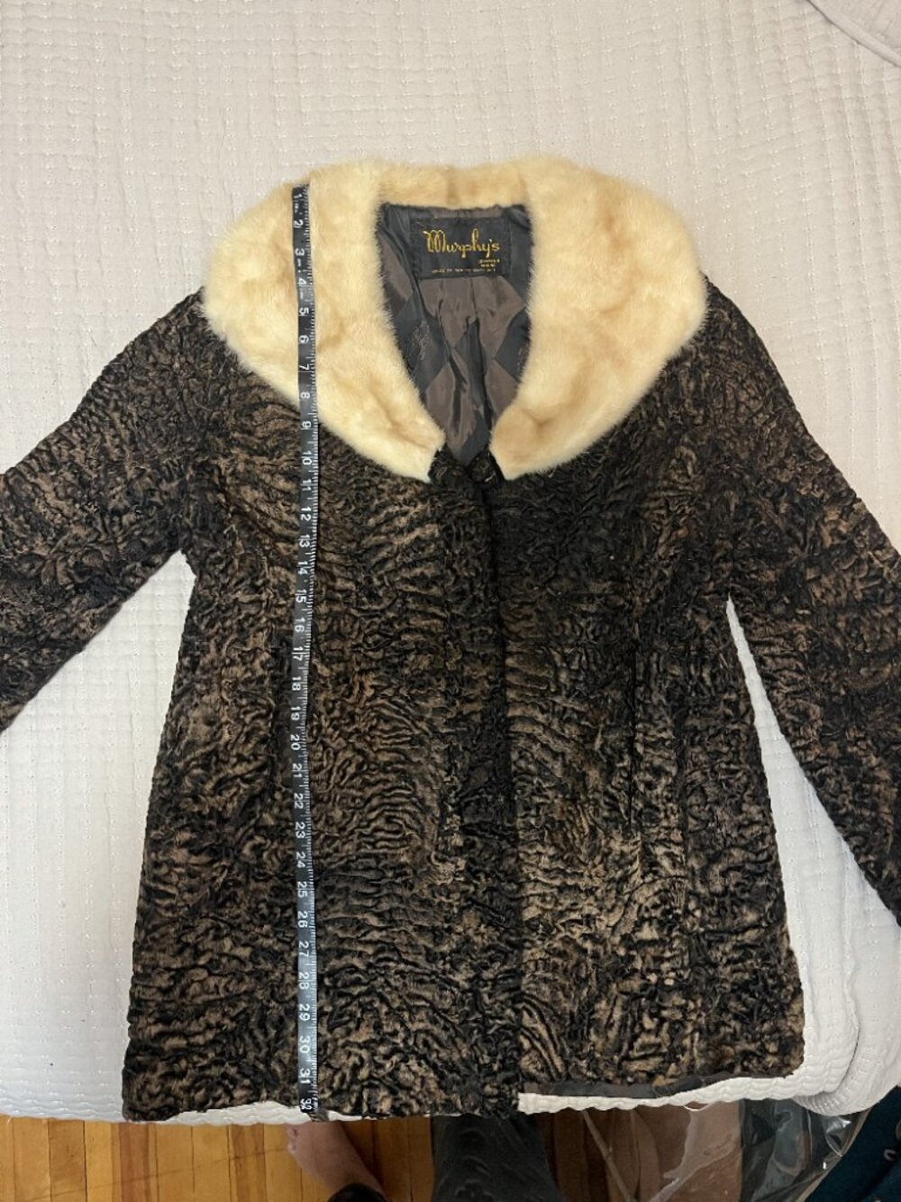 Vintage Persian Lamb Fur coat - Picture 4 of 8
